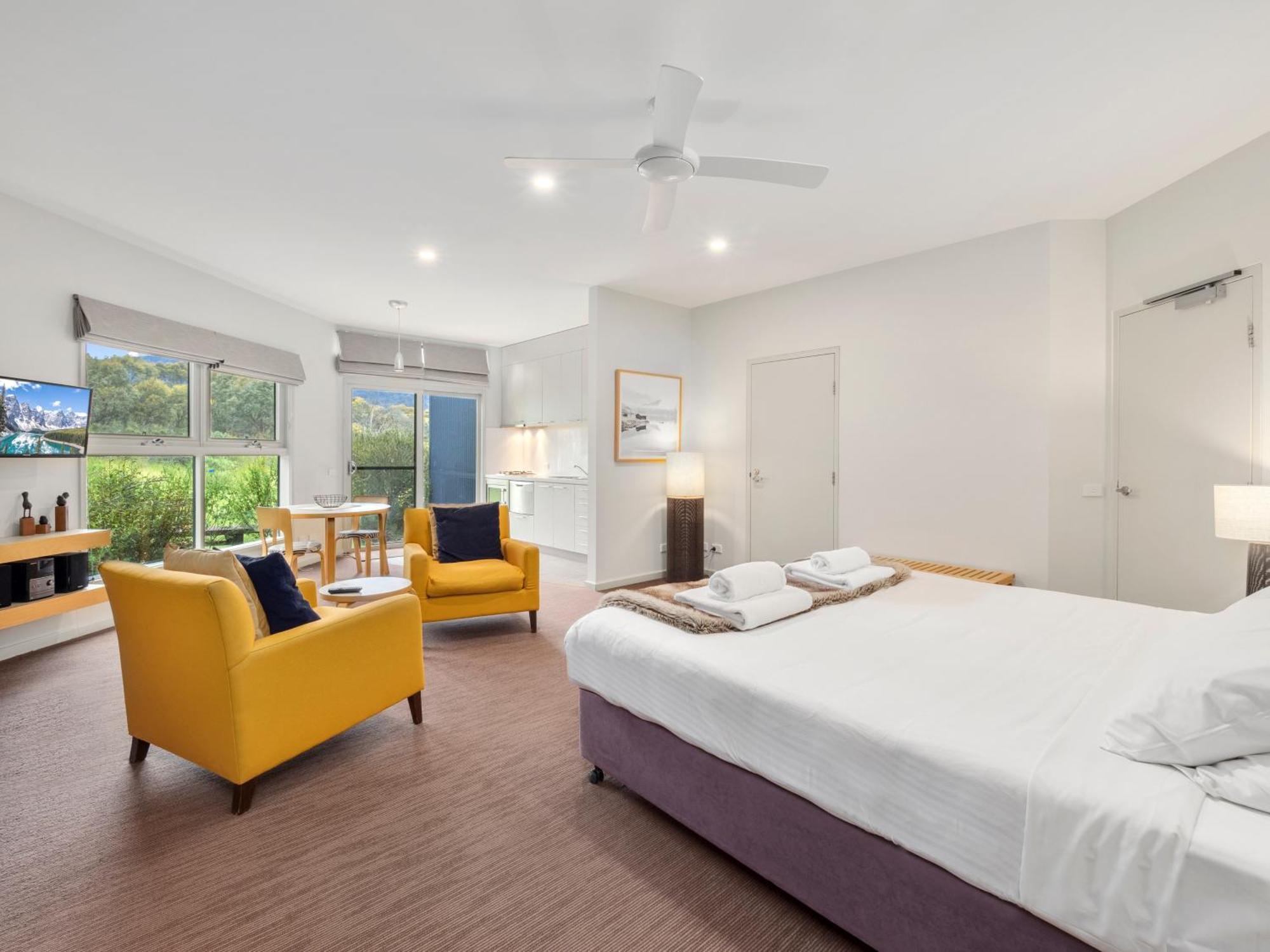Lake Crackenback Resort & Spa Bagian luar foto