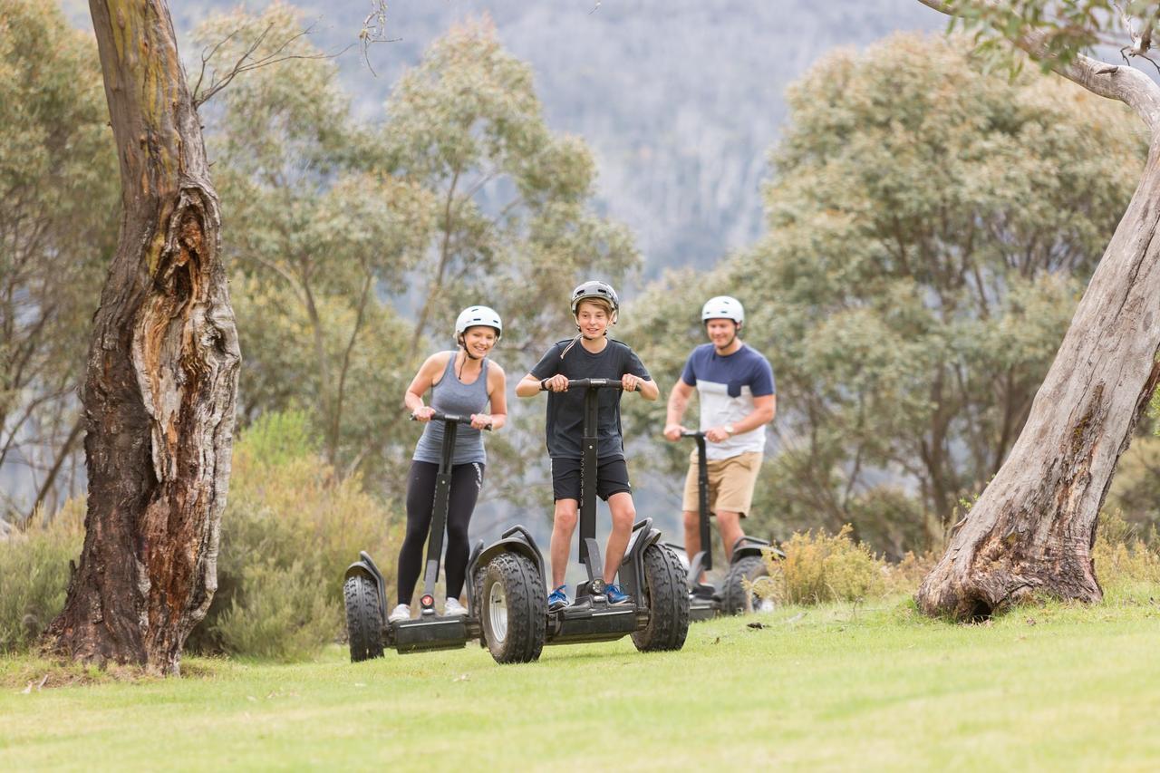 Lake Crackenback Resort & Spa Bagian luar foto